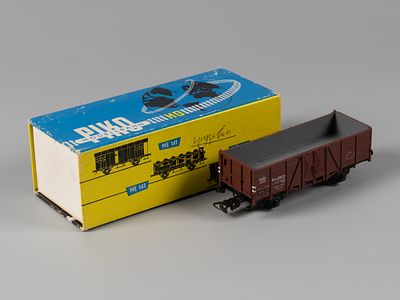 Ж/д вагон. Piko 5/121-20. НО 16,5 мм. ГДР, вт. пол. ХХ в. Пластик, металл. В оригинальной коробке. 