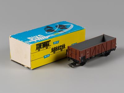 Ж/д вагон. Piko 5/6413-01. НО 16,5 мм ГДР, вт. пол. ХХ в. Пластик, металл. В оригинальной коробке. 