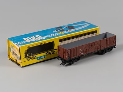 Ж/д вагон. Piko длинный 5/152-01 ME 152. НО 16,5 мм. ГДР, вт. пол. ХХ в. Пластик, металл. В 