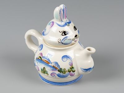 Семикаракорская керамика. Чайник. Заяц. Авт. Белова А., Голубова Н. Семикаракорск, 1990-е. Высот 