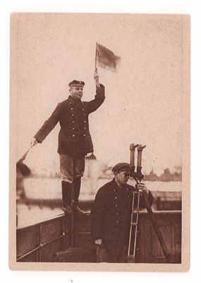 Жизнь и быт Красного флота №5. Семафор - один пишет, другой читает. Довоенная открытка.. Издание 