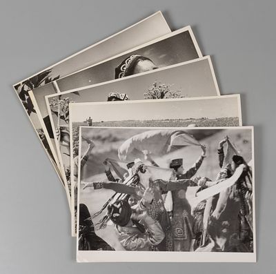 Пресс-фото. Табачные плантации колхоза им. Калинина (Самарканд). Фотограф А.П. Кузьменко. 1963 