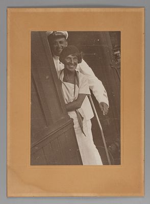 Ада Ивановна Оношкович-Яцына и Евгений Евгеньевич Шведе. Фотография. 1930-е. Фотография на 