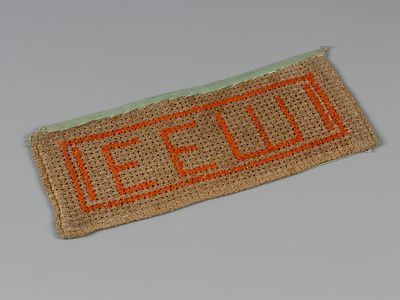 [Подарок от сына] Вышивка. Шведе Е.Е. Авт. Шведе Н.Е. Ленинград, пер. пол. XX в. Хлопок. Размер 