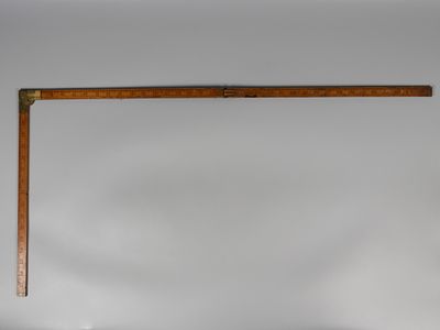 Линейка-угол. Дюймовая разметка. Cook Late Welinghton Crown Court, Лондон. Англия. Рубеж XIX-XX 
