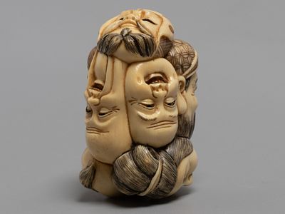 Нэцкэ. Семь богов счастья. Япония, кон. XIX в. Слоновая кость. Размер 43х28х25 мм. Као на 