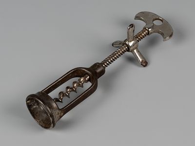 Старинный штопор. Начало ХХ в. Сталь. Длина 15.5 см. Следы бытования. Рабочее состояние.