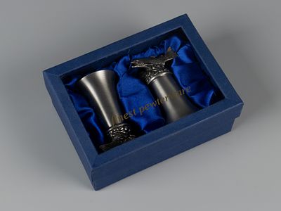 Стопки. Рыбки. Финляндия, кон. XX в. В подарочной упаковке. Высота рюмки 8 см. Размер коробки 