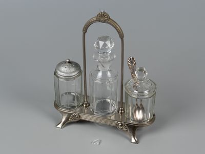 Набор для специй. Heimendhal & Keller. Германия, 1930-1940-е. Никелировка, стекло. Размер 