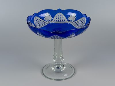 Фруктовница. Ваза на высокой ножке. Гусевский хрустальный завод. СССР, 1950-е. Хрусталь нацвет 