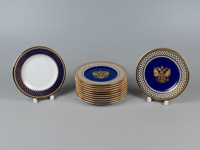 Посуда с Кремлевских мероприятий. Набор тарелок с двуглавым орлом. 12 шт. Falken porcellan. 