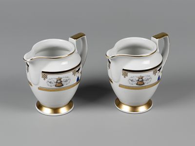 [Саммит БРИКС в Уфе] Два молочника. UFA Russia 2015 Художник ZORIKTO. Фарфор, деколь, золочение. 