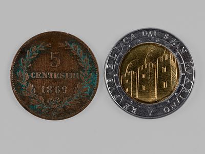 Сан Марино. 5 чентезимо 1869 М VF и 500 лир 1992 Биметал XF. Состояние VF-XF