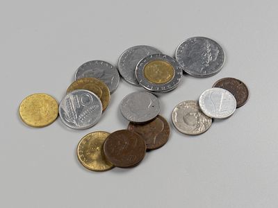 Италия. 15 монет разных номиналов ХХ в. F-XF. 15 шт. Состояние F-XF