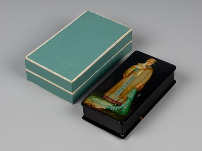 Федоскино. Шкатулка. Царевна-лягушка. Худ. Власов А.Н. 1983 г. Папье-маше, лаковая миниатюра. В 