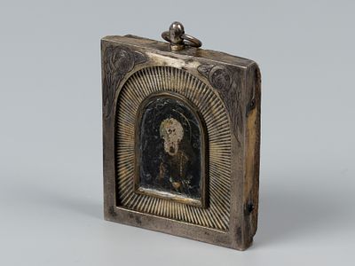 Икона. Ладанка. Сергий Радонежский. Москва, 1908-1917 гг. Бел. металл, позолота. Роспись по 