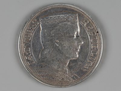 Латвия. 5 лат 1931 Милда XF. Состояние XF