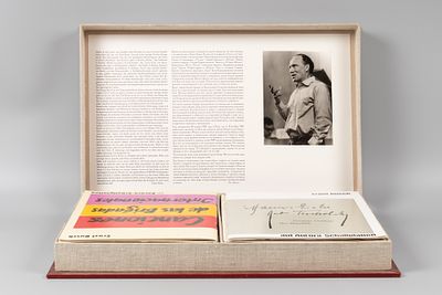 [На нем. и рус. яз.] Буш Э. Презентационный набор буклетов с пластинками немецкого артиста и 