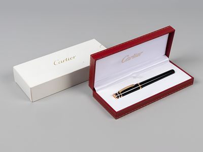 Cartier. Шариковая авторучка ST210001. В родной упаковке с документами. Длина авторучки 13.7 