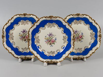 Reichenbach. Тарелки. 3 шт. Букет с ирисом и розой. Германия, 1968-1990 гг. Фарфор, крытье 