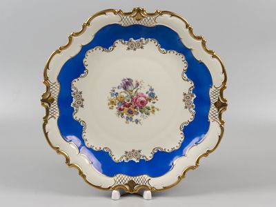 Reichenbach. Блюдо. Букет с ирисом и розой. Германия, 1968-1990 гг. Фарфор, крытье, деколь 