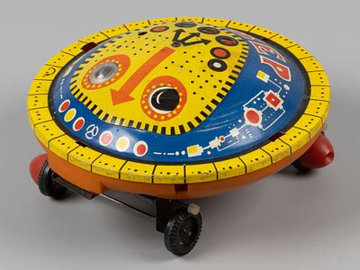 Кибер. Механическая игрушка. СССР, 1980-е. Жесть. Размер 15.5х7 см. Ключ отсутствует. 