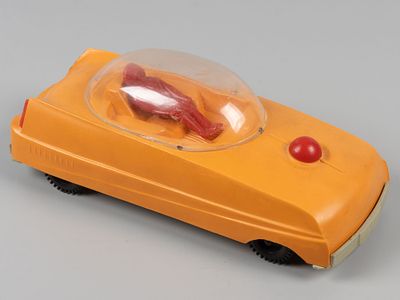 Автомобиль Марсианка. Механическая игрушка с эл. двигателем. Москва, 1980-е. Пластик. Размер 