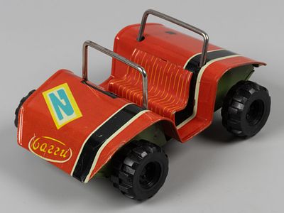 Машинка Багги. Игрушка. Ленинград, 1980-е. Жесть. Размер 6.5х13х10 см. Внешне хорошее состояние. 