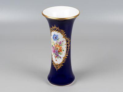 Meissen. Ваза. Мейссенский букет. Германия, 1934-1947 гг. Фарфор, кобальтовое крытье, роспись. В 