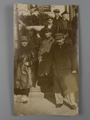 Каганович Л.М. Фотография. 1930-х гг. Фотография 1930-х гг. Размер 18х10.5 см. Была наклеена.
