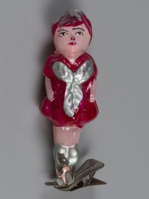 Елочные игрушки (3 шт.) &laquo;Земляничка&raquo; На прищепке. Стекло, роспись. 1950-1960-е гг. Размеры 10 