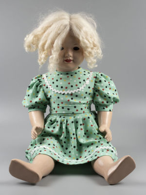 Кукла &laquo;Рита&raquo;. Говорящая. Прессованные опилки. СССР 1958. Высота 65 см. 
Общие незначительные 