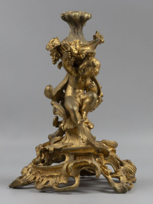 Основание канделябра (шандалом). Путти. Бронза. Кон. XIX в. Размер 30х23х22 см. 
Общее 