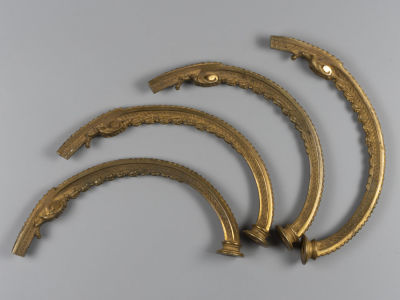 Детали люстры (подсвечника). 4 шт. Бронза. Кон. XIX в. Размер 23,3х1,2х1,8 см. 
Общие 