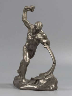 Статуэтка &laquo;Перекуем мечи на орала&raquo; Ск. Вутетич. Изг. &laquo;Монумент скульптура&raquo; 1960. Размер 26х20х9 