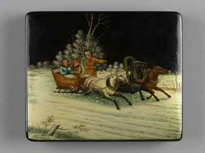 Шкатулка &laquo;Зимняя тройка&raquo;. Федоскино. Худ. Усков. 1960. Лаковая миниатюра. Размер 13,2х11х2,8 