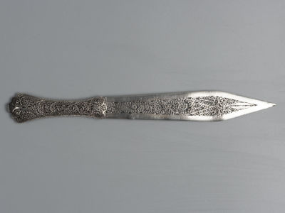 Нож для писем. Серебро. 84 пр. Скань. Вес 27,2 гр. Россия. Кон. XIX века. Длина 20,1 см. 