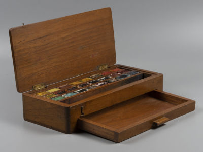 Шкатулка с красками (акварель) для рисования. Дерево. Кон. XIX – нач. ХХ в. Походная шкатулка 