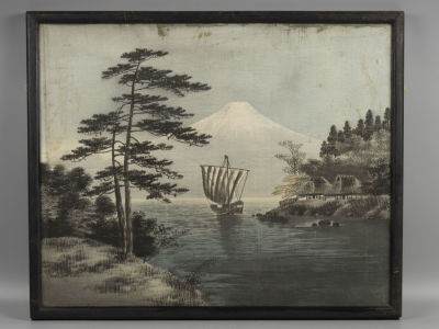 Японский пейзаж. Лодочка. Начало ХХ в. Живопись на шелке. Размер по раме 45,5х56 см. Есть 