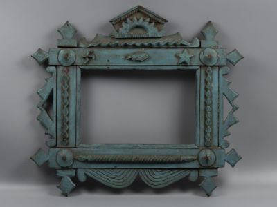 Рама в стиле ранней советской пропаганды. Русский Север. 1920-е гг. Дерево, резьба, монтировка. 