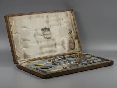 Бр. Грачевы. Сервировочный набор (12 предметов) Серебро 84 пр. Общий вес 764,7 гр. Нач. ХХ в. Се 