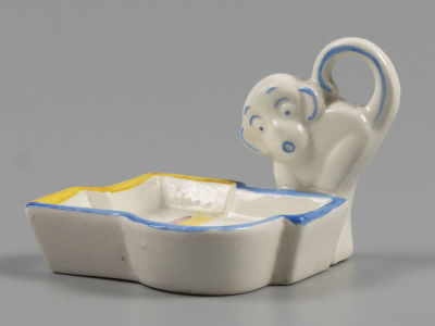Арт-Деко. Дамская пепельница. Собака. Фарфор &laquo;Goebel Wallter Bosse&raquo;. Германия. 1920-е гг. Ручная 