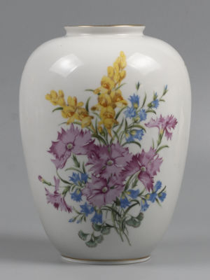 Ваза. Фарфор Веймар. Германия. Начало ХХ в. Фарфоровая ваза. Деколь. Клеймо &laquo;Weimar&raquo;, Германия. 