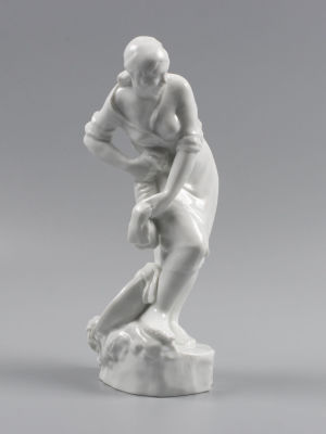 Авт. Данько Н. Прачка. Статуэтка. Фарфор. ГФЗ-ЛФЗ. 1920-е гг. Экспертиза. Автор статуэтки 