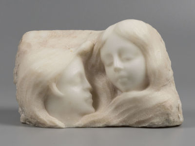 Ск. Gallet Головки девушек. Бюст Мрамор. Зап. Европа Первая пол. ХХ в. Подпись скульптора 