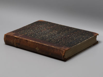 [На нем. яз. Фальке Якоб фон. История костюма]. Falke Jacob von. Costumgeschichte Der 