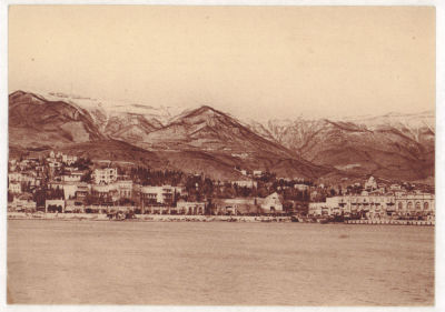 Крым. Ялта с моря. Довоенная открытка. 2098 ГИЗ 19321. Размеры 14,6х10,2 см. Хорошее состояние.