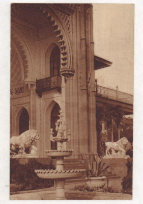 Крым. Алупка. Альгамбра. Довоенная открытка. 2104 Крымгосиздат, Симферополь. Размеры 13,7х8,6 