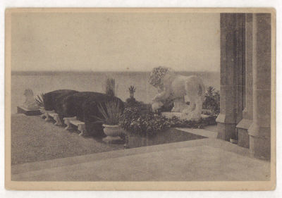 Крым. Алупка. Стоячий лев на Львиной террасе. Довоенная открытка. 2118 М.Я.Лишбергов. Ялта. 