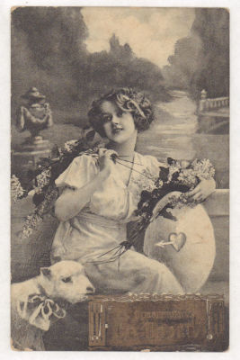 С Праздником Св. Пасхи. Надпечатка на поздравительной открытке. Начало ХХ в. 2354 Размеры 8 